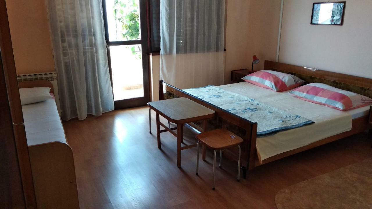 Apartment Ivo Veliko Brdo Makarska Bagian luar foto