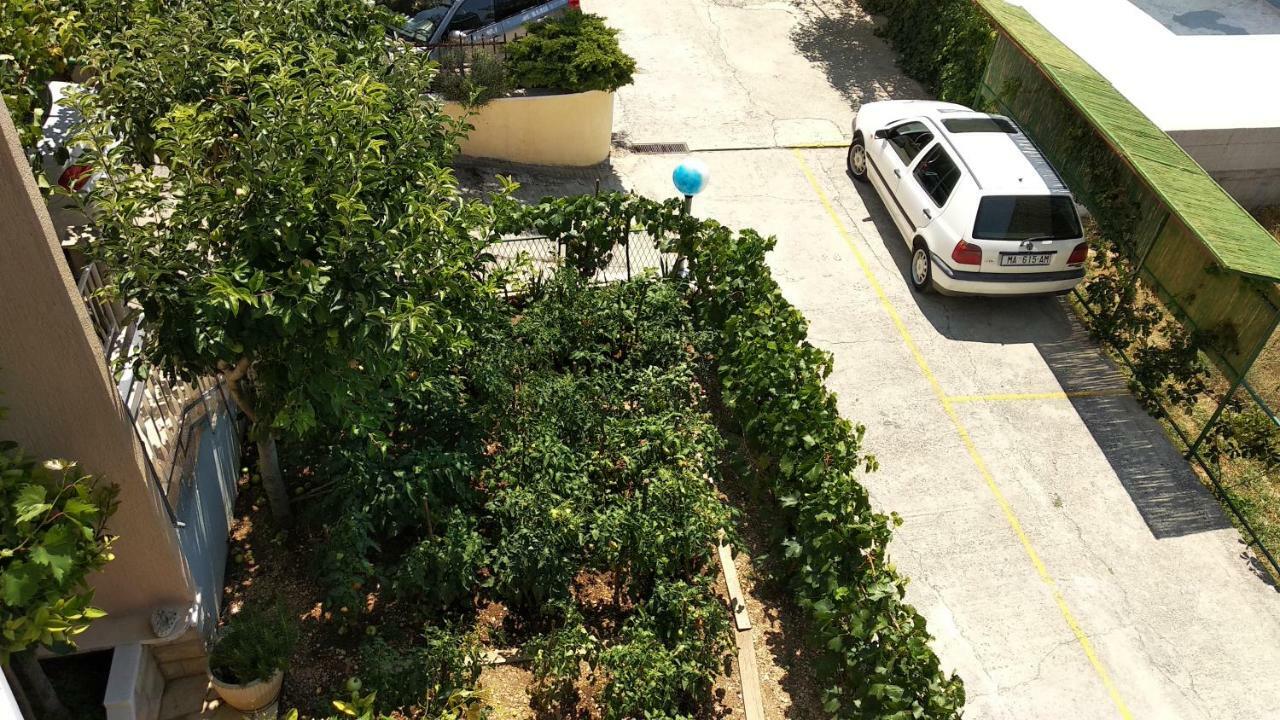 Apartment Ivo Veliko Brdo Makarska Bagian luar foto